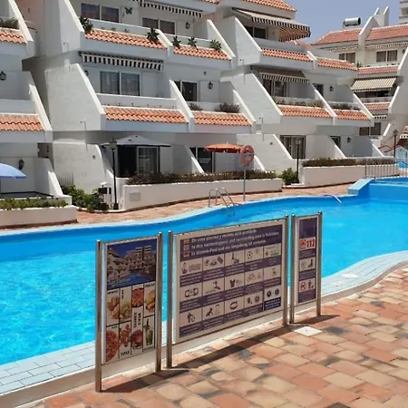 Apartment Con Piscina En Playa De Americas